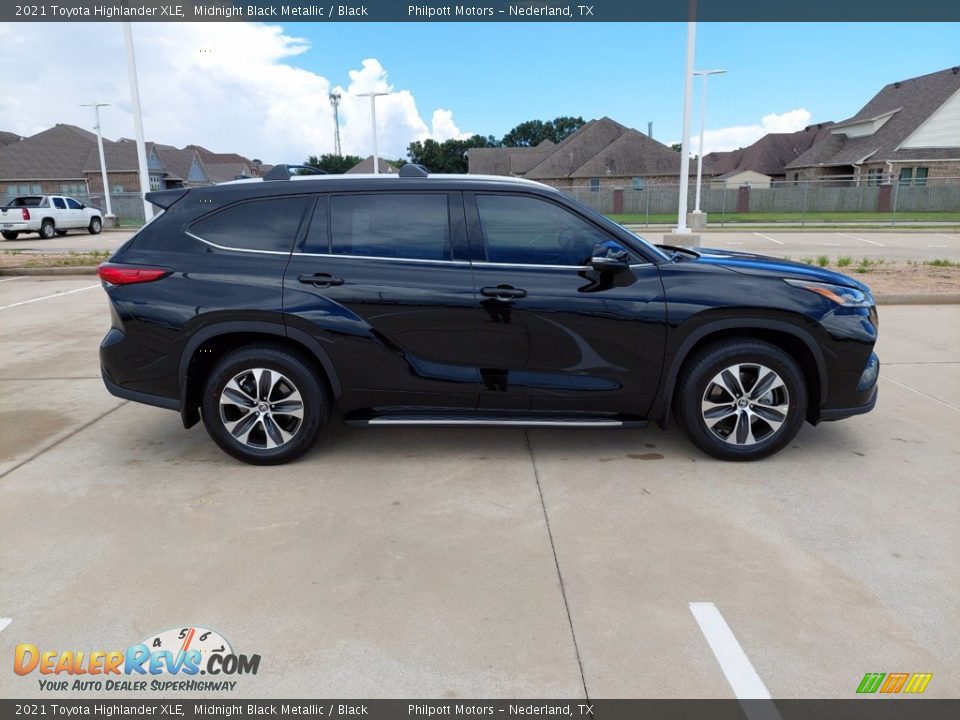 2021 Toyota Highlander XLE Midnight Black Metallic / Black Photo #7