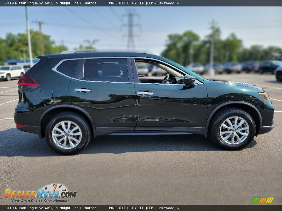 2019 Nissan Rogue SV AWD Midnight Pine / Charcoal Photo #21