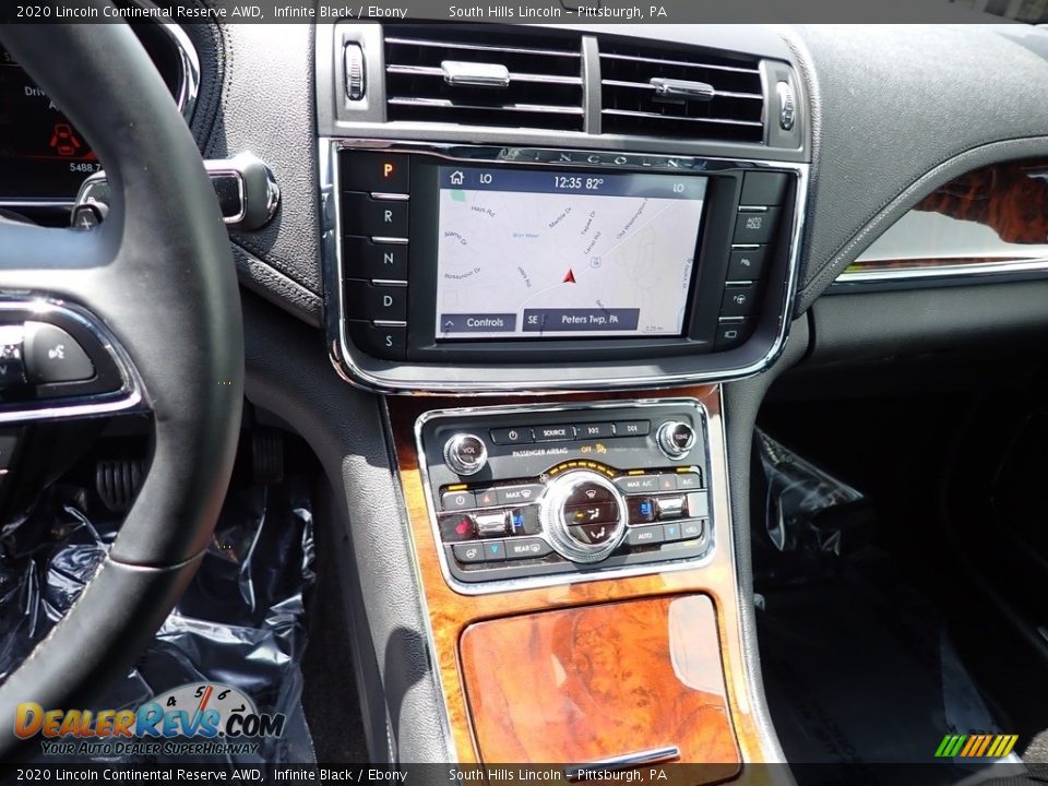 Controls of 2020 Lincoln Continental Reserve AWD Photo #22