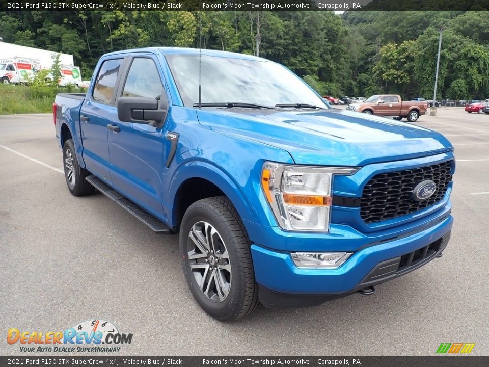 Front 3/4 View of 2021 Ford F150 STX SuperCrew 4x4 Photo #3