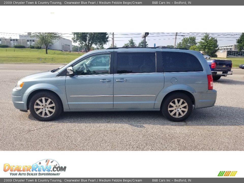 2009 Chrysler Town & Country Touring Clearwater Blue Pearl / Medium Pebble Beige/Cream Photo #2
