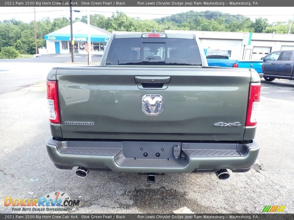 2021 Ram 1500 Big Horn Crew Cab 4x4 Olive Green Pearl / Black Photo #4