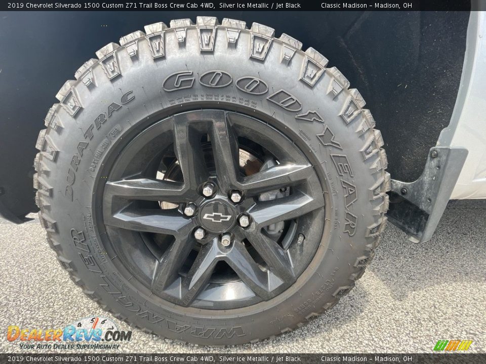 2019 Chevrolet Silverado 1500 Custom Z71 Trail Boss Crew Cab 4WD Silver Ice Metallic / Jet Black Photo #5