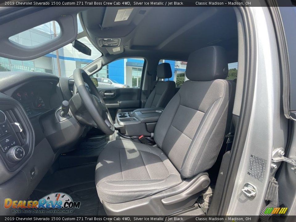 2019 Chevrolet Silverado 1500 Custom Z71 Trail Boss Crew Cab 4WD Silver Ice Metallic / Jet Black Photo #6