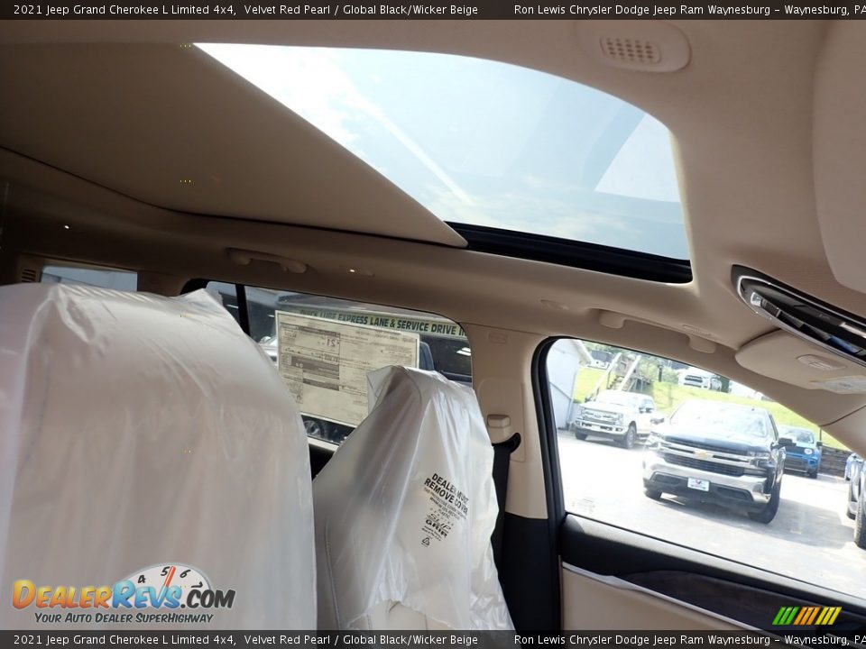2021 Jeep Grand Cherokee L Limited 4x4 Velvet Red Pearl / Global Black/Wicker Beige Photo #11