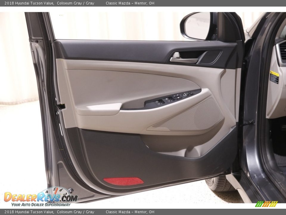 Door Panel of 2018 Hyundai Tucson Value Photo #4