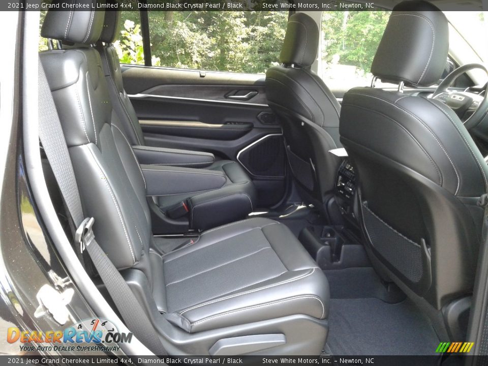2021 Jeep Grand Cherokee L Limited 4x4 Diamond Black Crystal Pearl / Black Photo #16