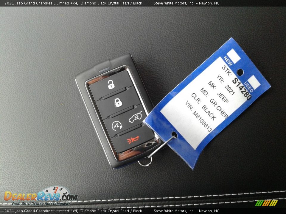 2021 Jeep Grand Cherokee L Limited 4x4 Diamond Black Crystal Pearl / Black Photo #28