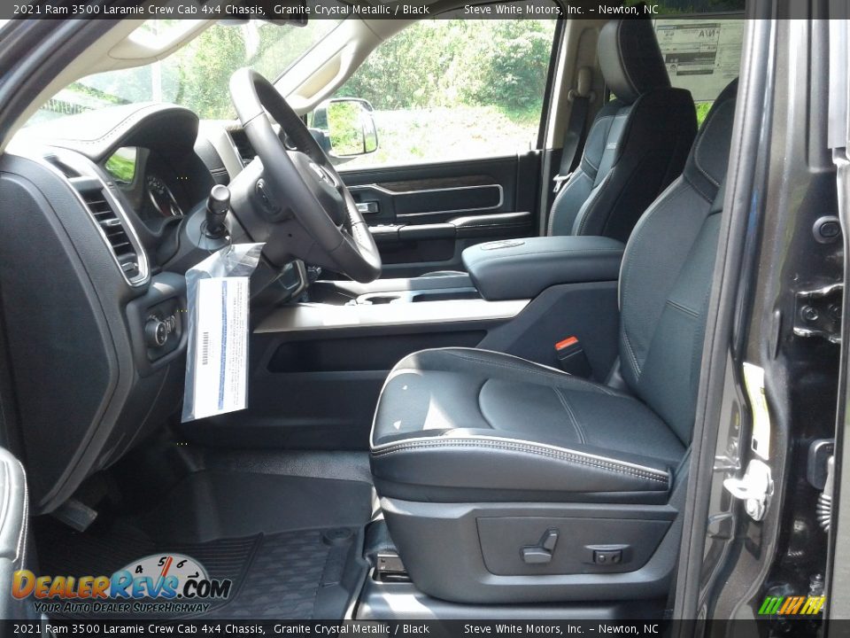 2021 Ram 3500 Laramie Crew Cab 4x4 Chassis Granite Crystal Metallic / Black Photo #10