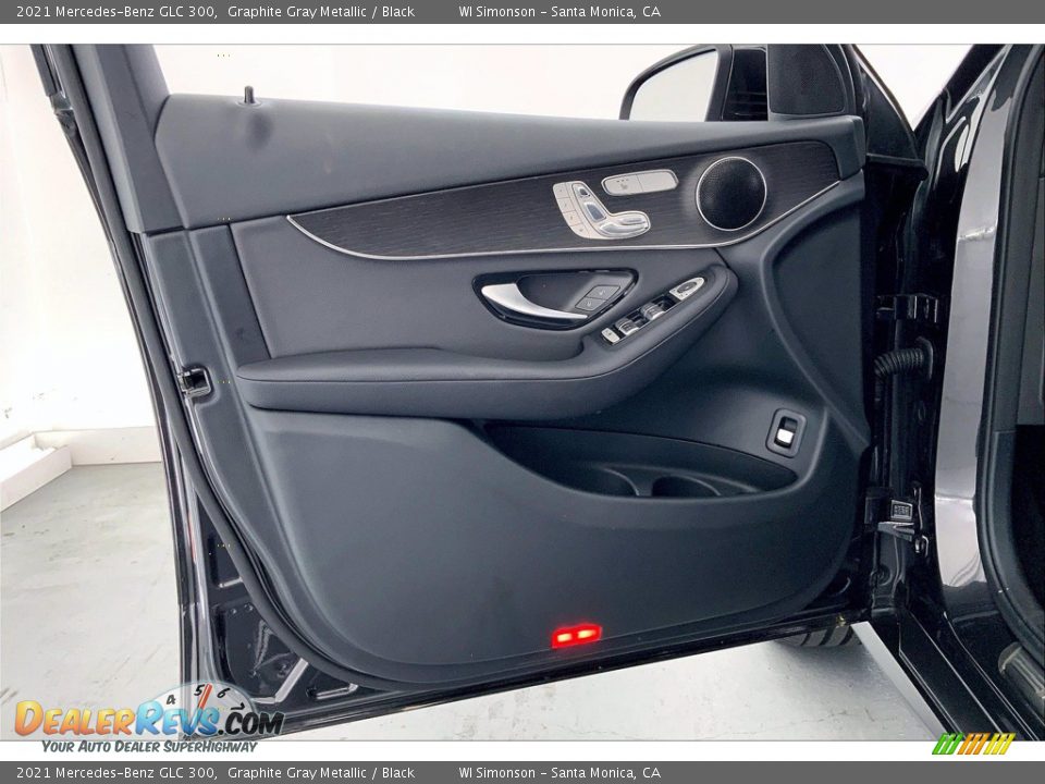 Door Panel of 2021 Mercedes-Benz GLC 300 Photo #26