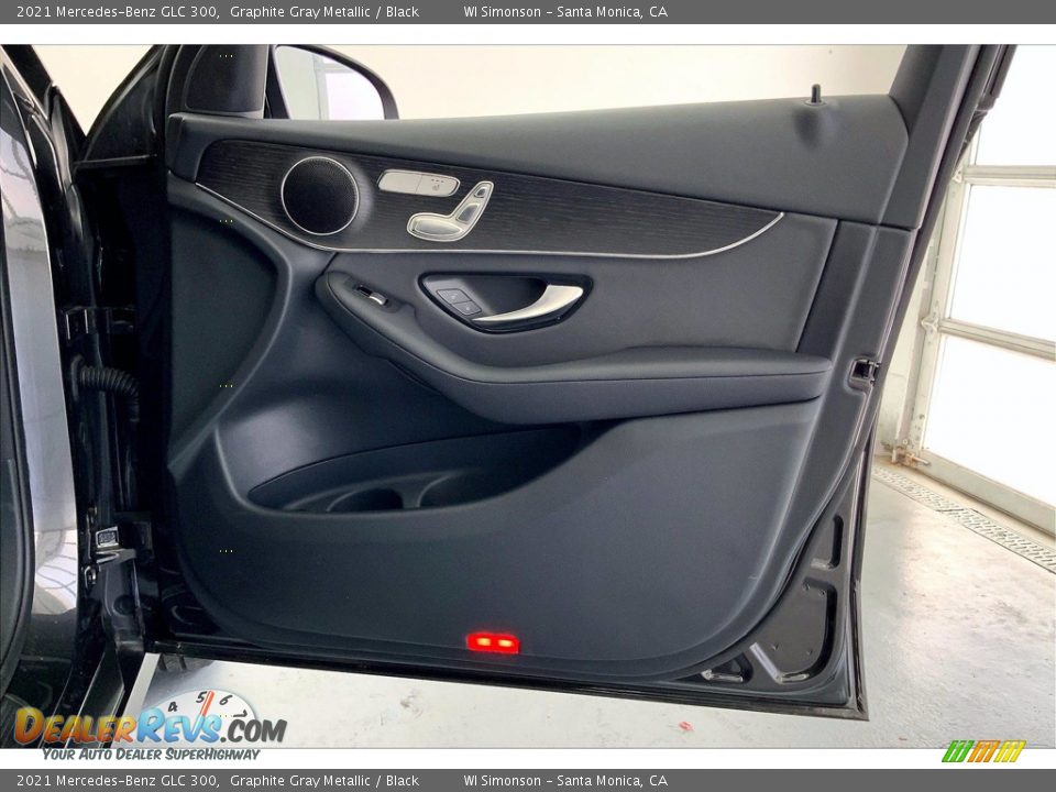 Door Panel of 2021 Mercedes-Benz GLC 300 Photo #27