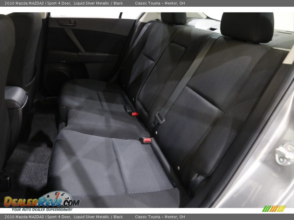 2010 Mazda MAZDA3 i Sport 4 Door Liquid Silver Metallic / Black Photo #16