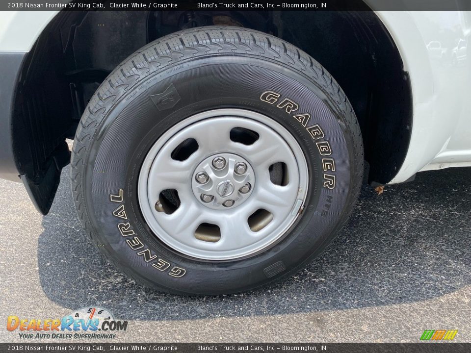 2018 Nissan Frontier SV King Cab Glacier White / Graphite Photo #29