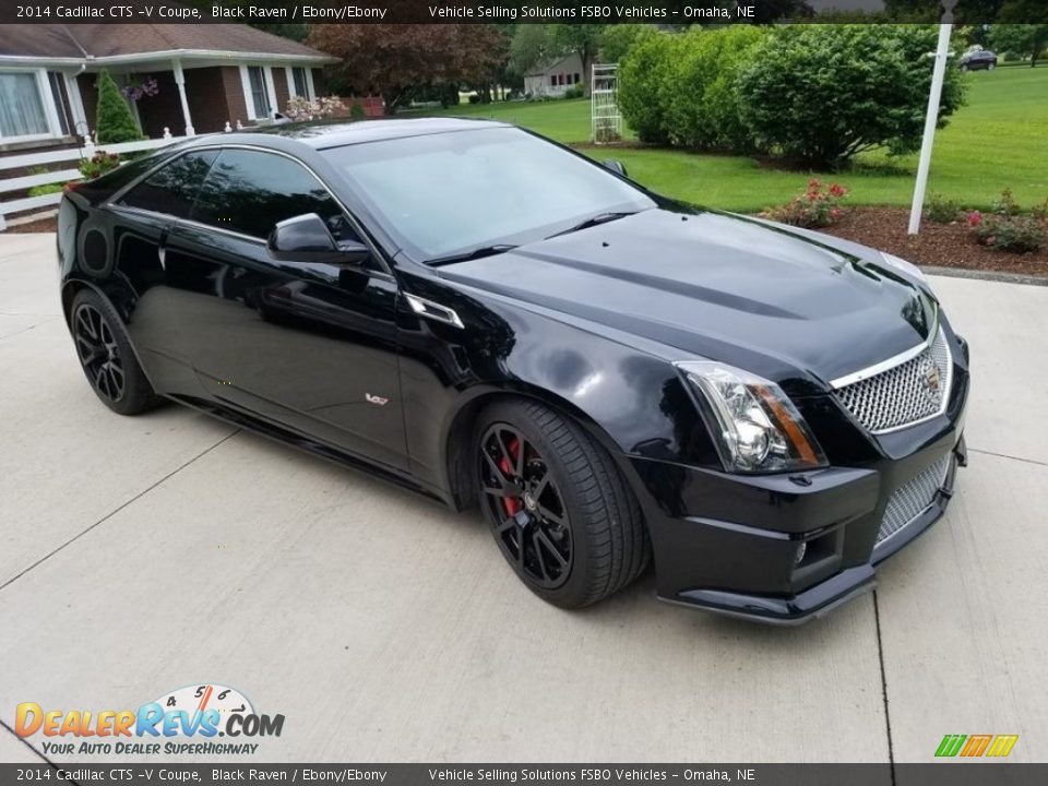 Front 3/4 View of 2014 Cadillac CTS -V Coupe Photo #1