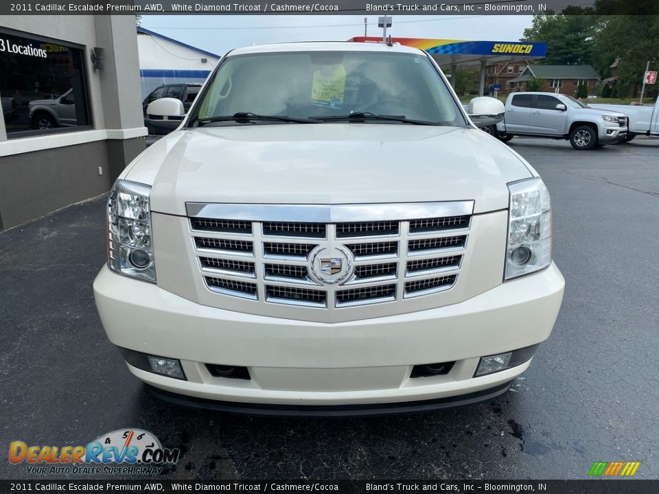 2011 Cadillac Escalade Premium AWD White Diamond Tricoat / Cashmere/Cocoa Photo #3