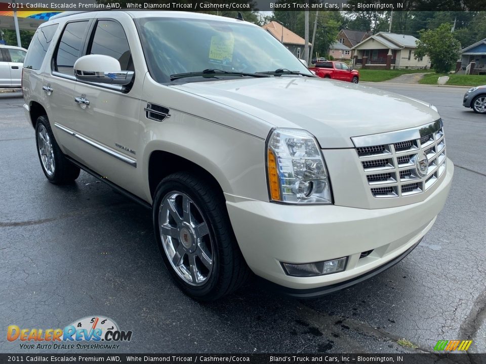 2011 Cadillac Escalade Premium AWD White Diamond Tricoat / Cashmere/Cocoa Photo #4