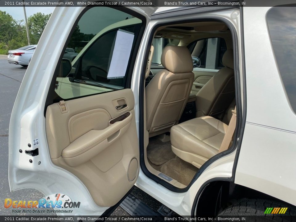 2011 Cadillac Escalade Premium AWD White Diamond Tricoat / Cashmere/Cocoa Photo #34