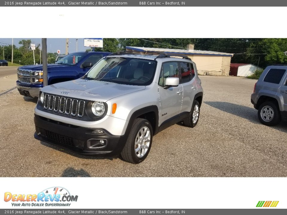 2016 Jeep Renegade Latitude 4x4 Glacier Metallic / Black/Sandstorm Photo #7