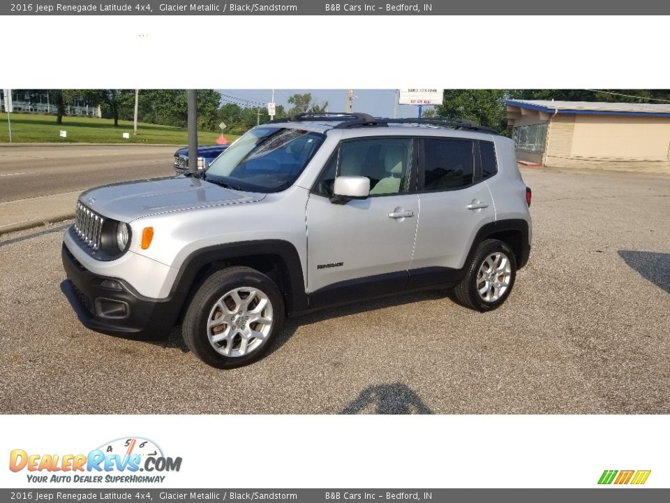 2016 Jeep Renegade Latitude 4x4 Glacier Metallic / Black/Sandstorm Photo #8