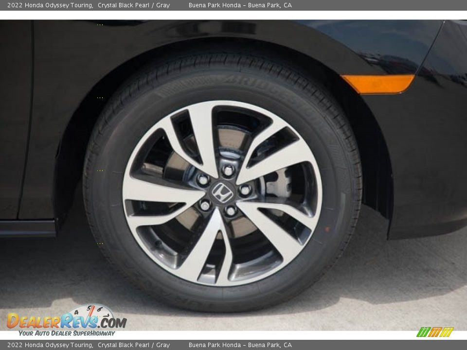 2022 Honda Odyssey Touring Wheel Photo #9