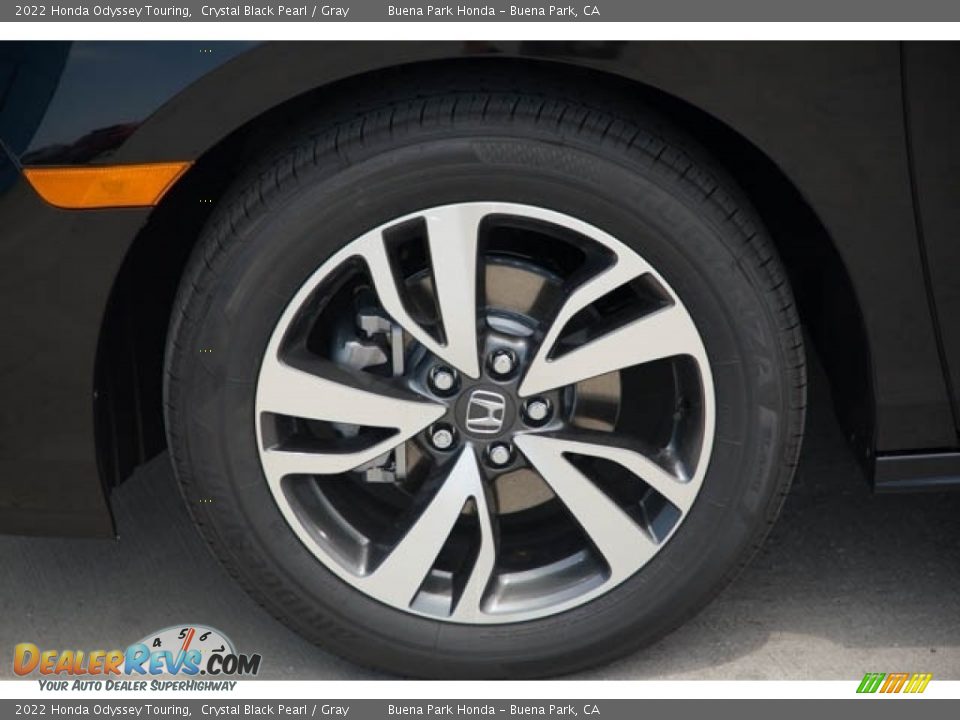 2022 Honda Odyssey Touring Wheel Photo #11