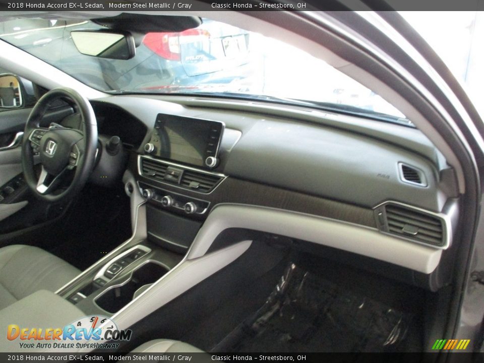 2018 Honda Accord EX-L Sedan Modern Steel Metallic / Gray Photo #17