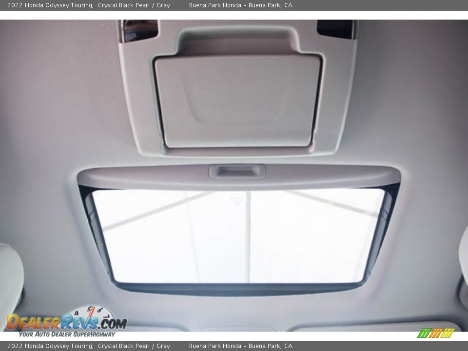 2022 Honda Odyssey Touring Crystal Black Pearl / Gray Photo #24