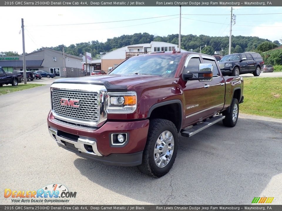 Front 3/4 View of 2016 GMC Sierra 2500HD Denali Crew Cab 4x4 Photo #1