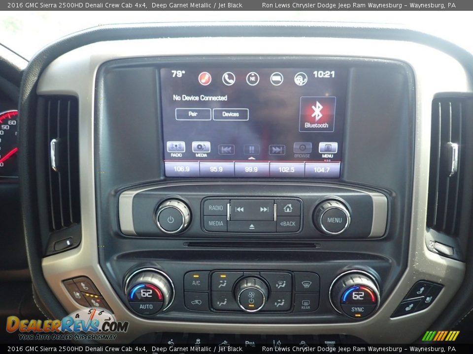 Controls of 2016 GMC Sierra 2500HD Denali Crew Cab 4x4 Photo #18