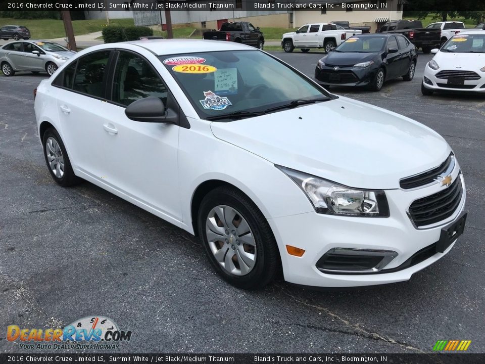 2016 Chevrolet Cruze Limited LS Summit White / Jet Black/Medium Titanium Photo #4