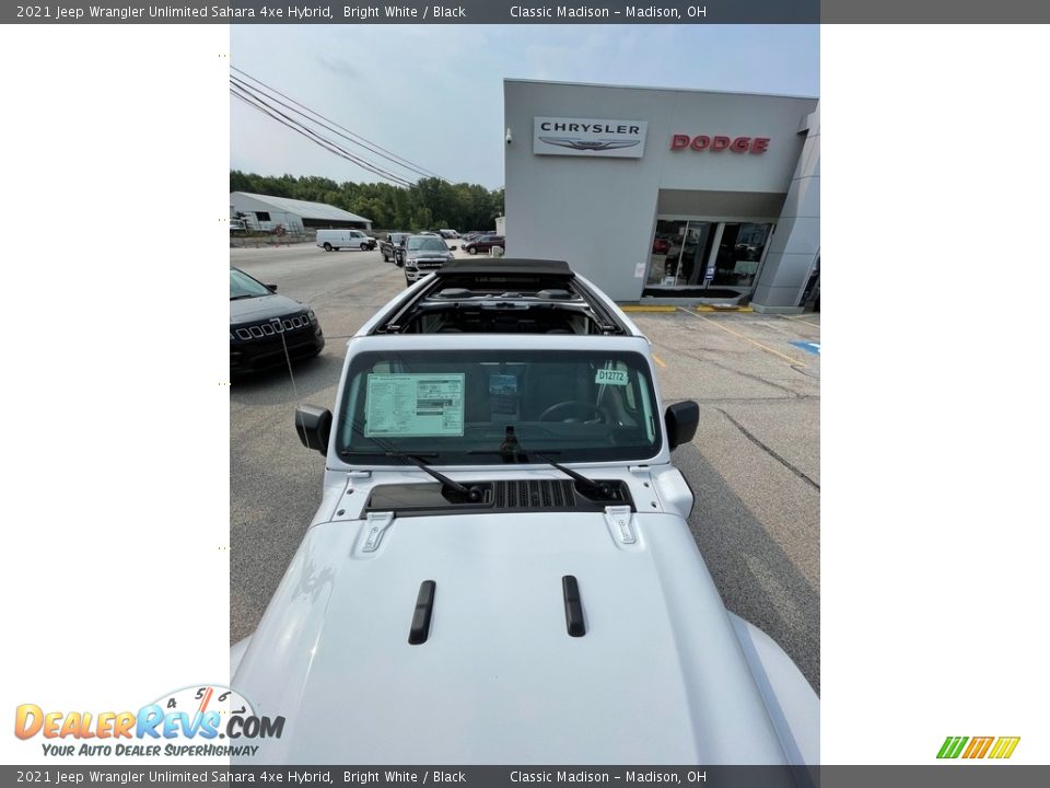 2021 Jeep Wrangler Unlimited Sahara 4xe Hybrid Bright White / Black Photo #2