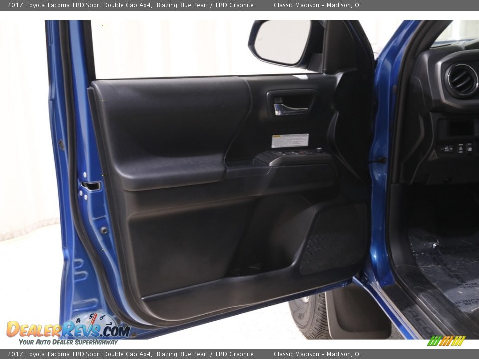2017 Toyota Tacoma TRD Sport Double Cab 4x4 Blazing Blue Pearl / TRD Graphite Photo #4