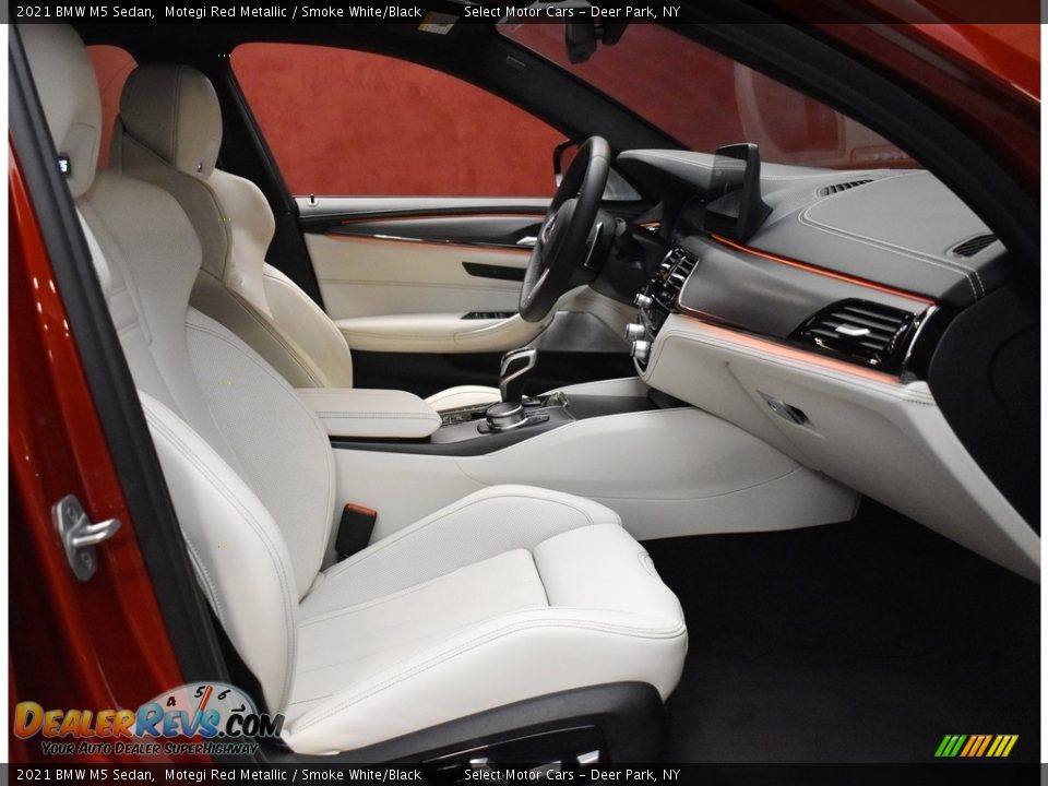 Front Seat of 2021 BMW M5 Sedan Photo #16