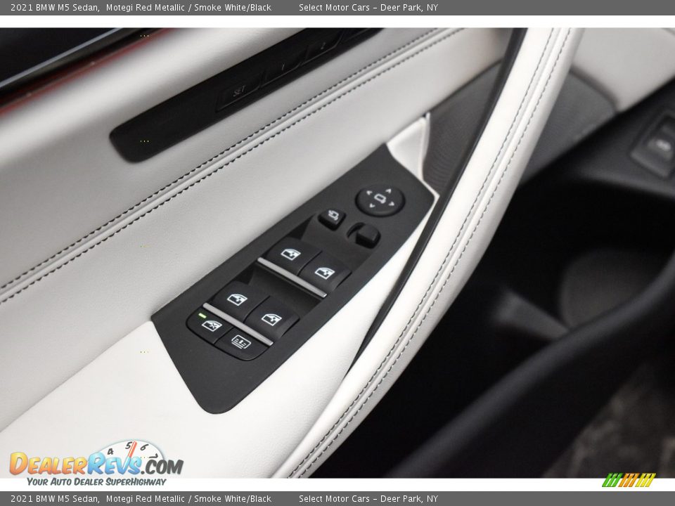 Door Panel of 2021 BMW M5 Sedan Photo #20