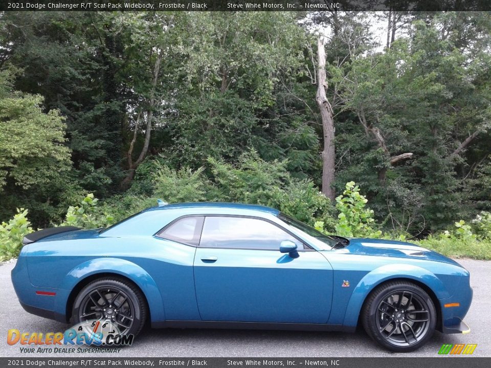 Frostbite 2021 Dodge Challenger R/T Scat Pack Widebody Photo #5