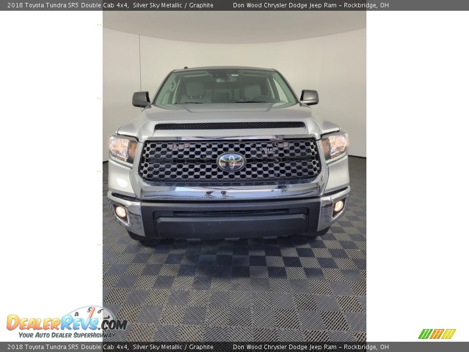 2018 Toyota Tundra SR5 Double Cab 4x4 Silver Sky Metallic / Graphite Photo #4