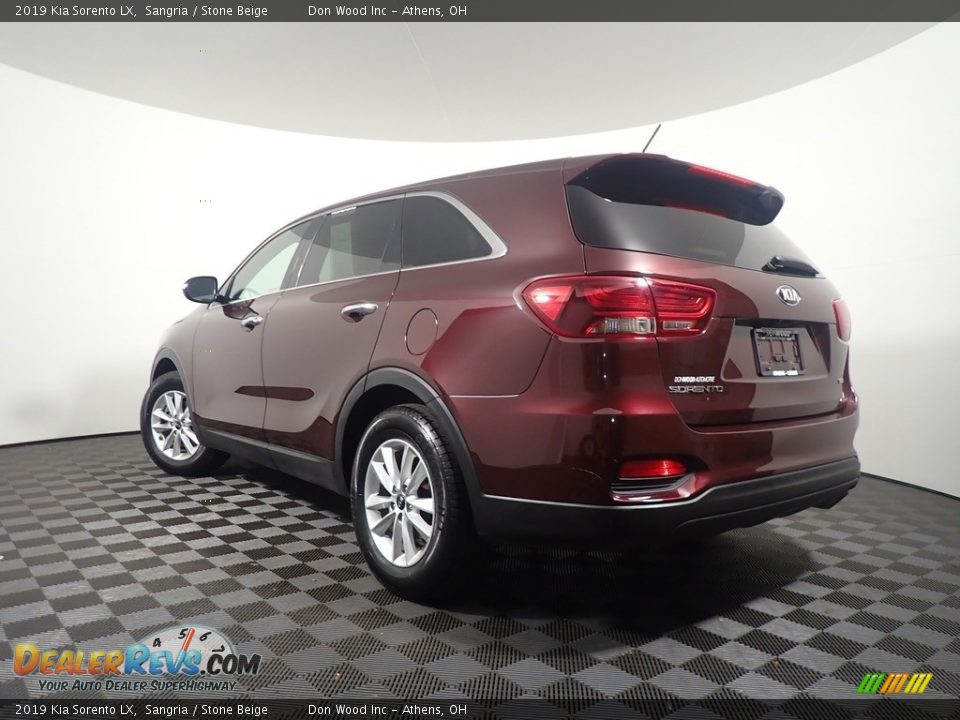 2019 Kia Sorento LX Sangria / Stone Beige Photo #11