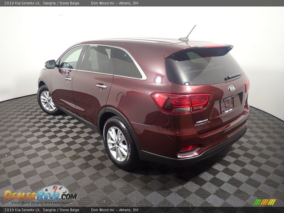 2019 Kia Sorento LX Sangria / Stone Beige Photo #12