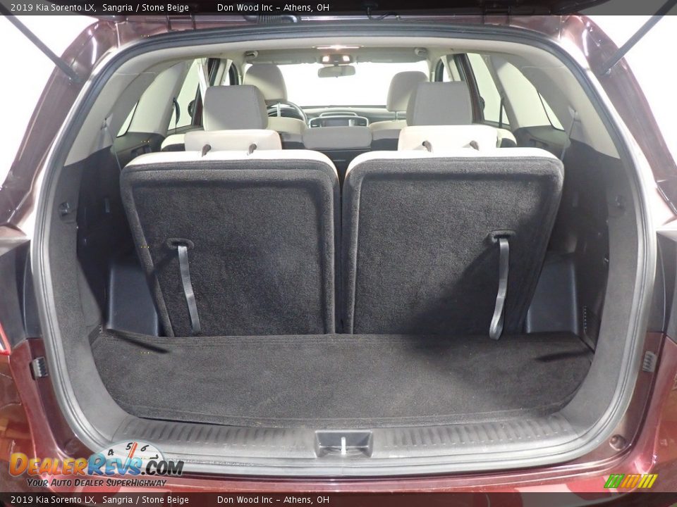 2019 Kia Sorento LX Sangria / Stone Beige Photo #15