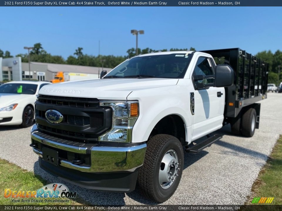 Front 3/4 View of 2021 Ford F350 Super Duty XL Crew Cab 4x4 Stake Truck Photo #1