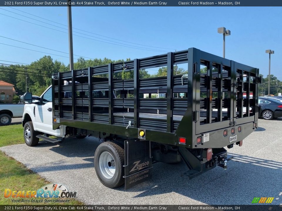 2021 Ford F350 Super Duty XL Crew Cab 4x4 Stake Truck Oxford White / Medium Earth Gray Photo #3