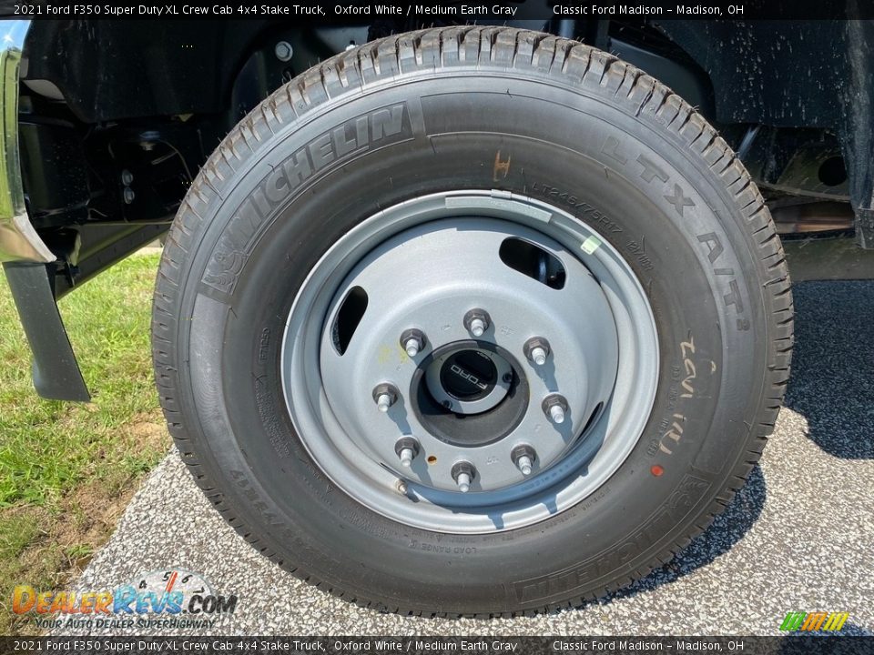 2021 Ford F350 Super Duty XL Crew Cab 4x4 Stake Truck Wheel Photo #9