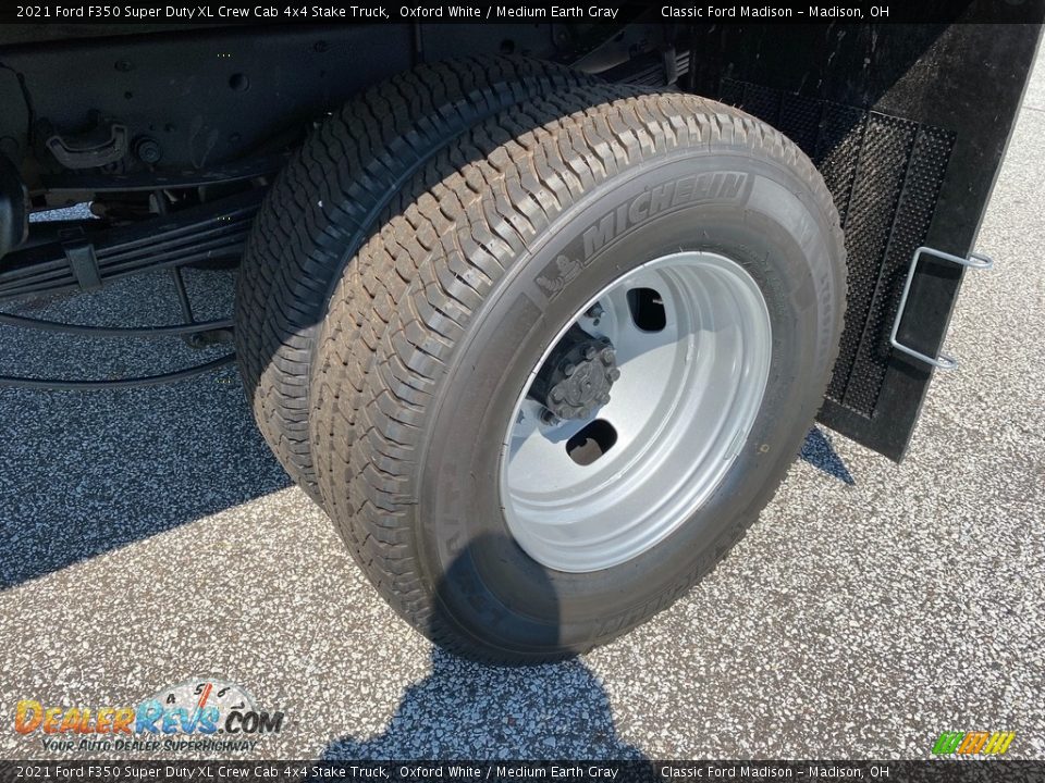2021 Ford F350 Super Duty XL Crew Cab 4x4 Stake Truck Wheel Photo #11