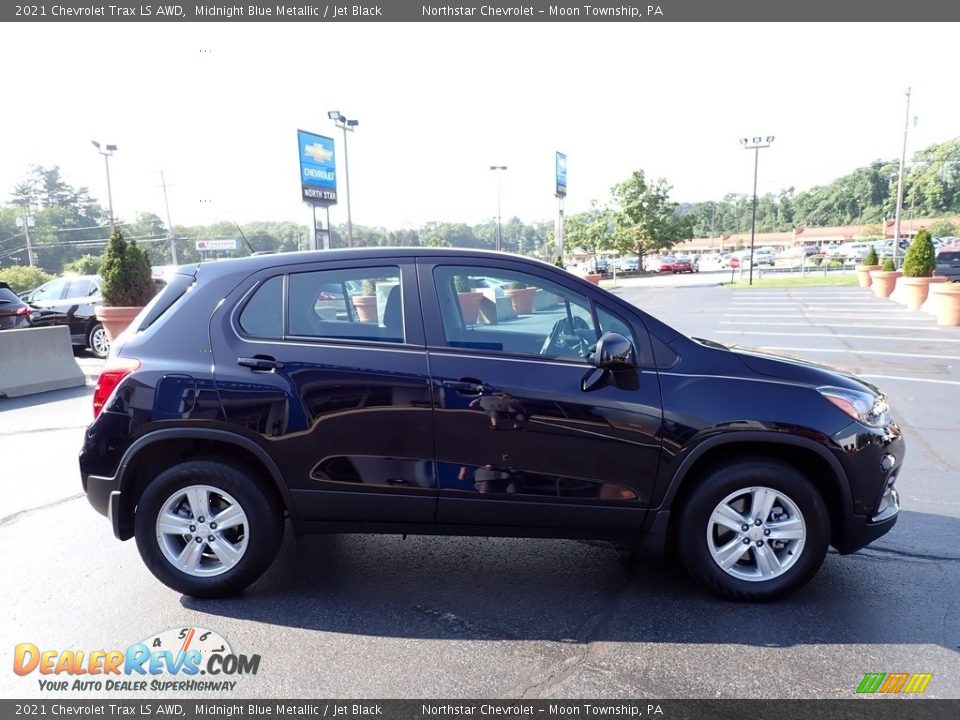 2021 Chevrolet Trax LS AWD Midnight Blue Metallic / Jet Black Photo #10