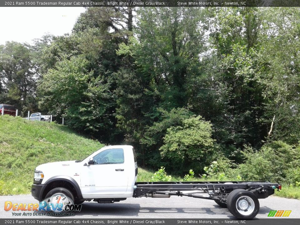 2021 Ram 5500 Tradesman Regular Cab 4x4 Chassis Bright White / Diesel Gray/Black Photo #1