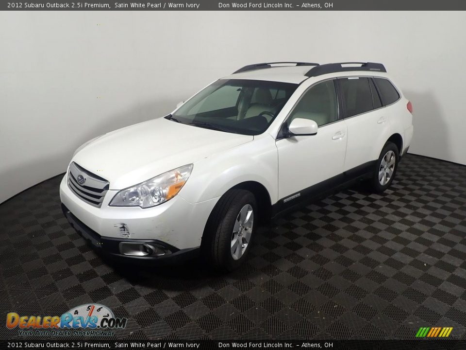 Satin White Pearl 2012 Subaru Outback 2.5i Premium Photo #8