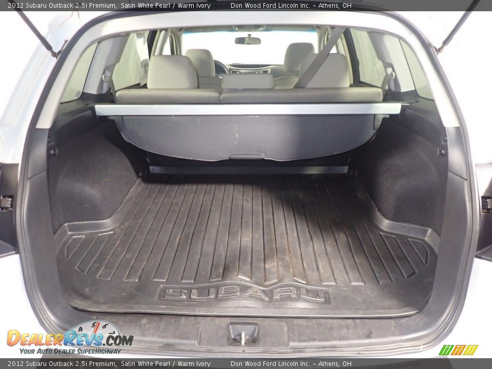 2012 Subaru Outback 2.5i Premium Trunk Photo #14