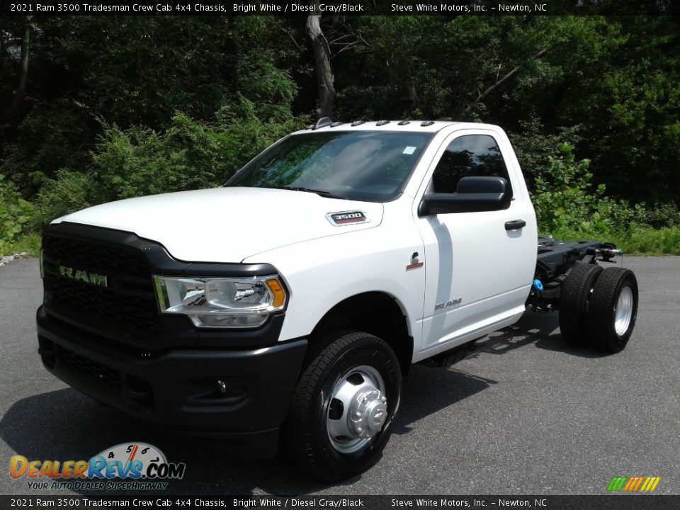 2021 Ram 3500 Tradesman Crew Cab 4x4 Chassis Bright White / Diesel Gray/Black Photo #2