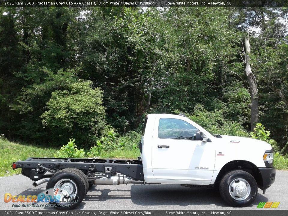 2021 Ram 3500 Tradesman Crew Cab 4x4 Chassis Bright White / Diesel Gray/Black Photo #6