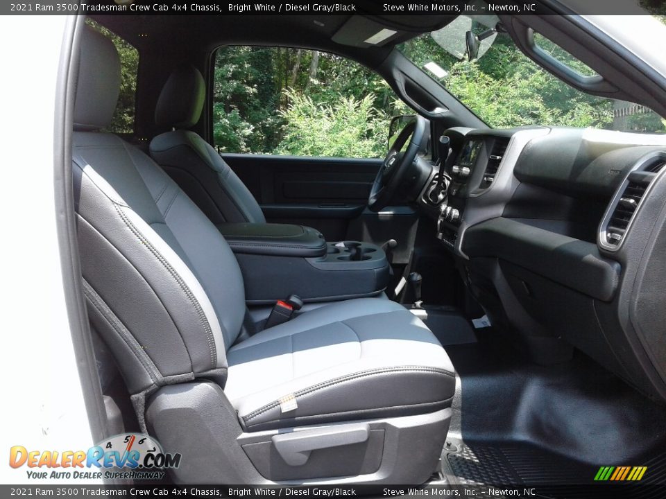 2021 Ram 3500 Tradesman Crew Cab 4x4 Chassis Bright White / Diesel Gray/Black Photo #12